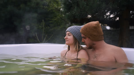 Pareja-En-Jacuzzi