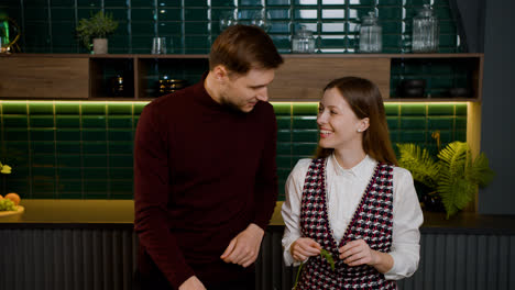 A-couple-cooking-together