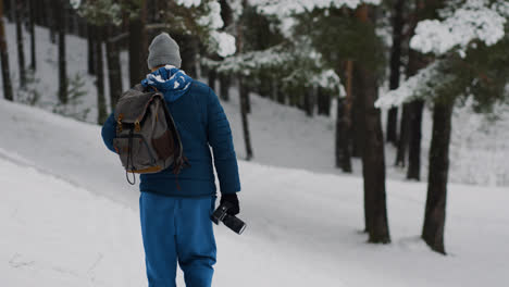 Photographer-on-the-snow