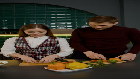 A-couple-cooking-together