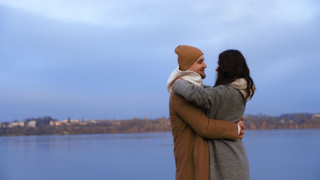 Couple-hugging-outside