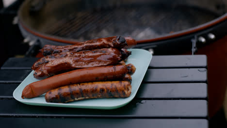 Sausages-on-a-plate