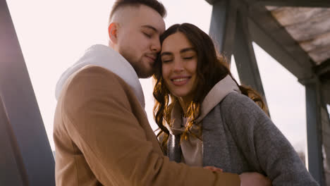 Couple-hugging-outside