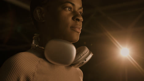 Sportswoman-with-headphones