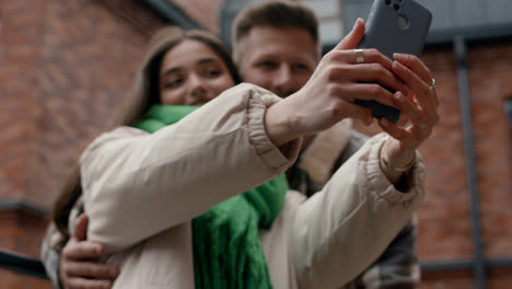 Paar-Macht-Ein-Selfie