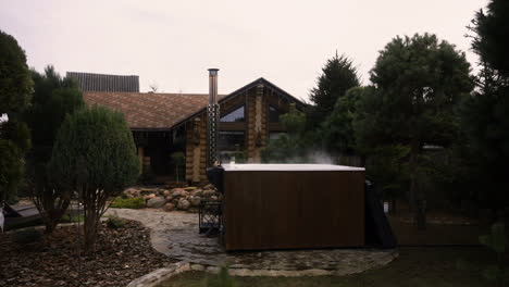 Outdoor-hot-tub