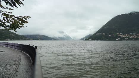 Coast-of-Lake-Como-on-a-Cloudy-and-Gloomy-Day