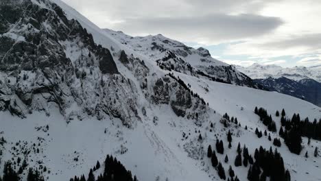 Fronalpstock-Switzerland-Glarus-Swiss-alps-flight-towards-cliffs