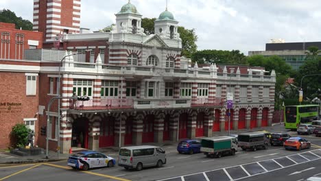 Zentrale-Feuerwache,-Museum-Der-Singapurischen-Zivilschutztruppe-Auf-Der-Hill-Street,-Straßenverkehr