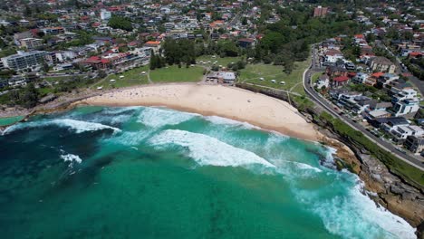 Famous-Bronte-Beach-In-Eastern-Suburbs-Of-Sydney,-Australia---Aerial-Drone-Shot