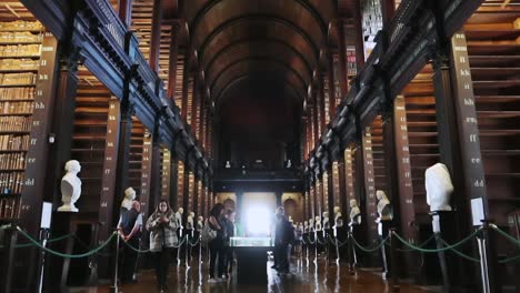 Vertical-view-of-the-famous-Long-Room-at-Trinity-College's-Old-Library