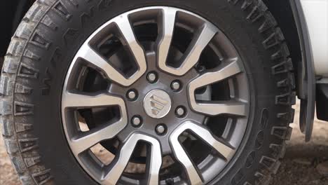 4x4-car-tire,-4wd,-new-wheel