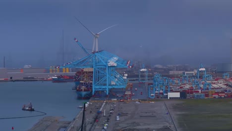 Showers-moving-in-the-background-on-a-busy-day-at-APM-Terminals-Rotterdam