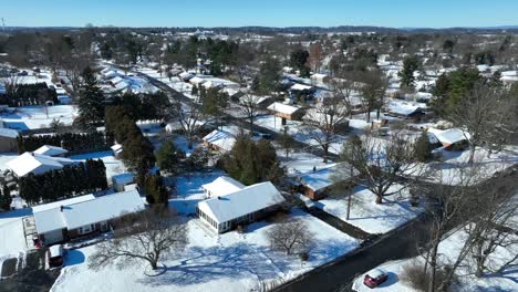 Aerial-view-of-a-neighborhood-grid-in-the-USA