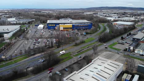 Flying-towards-the-Ikea-in-Milton-Keynes,-Buckinghamshire,-UK