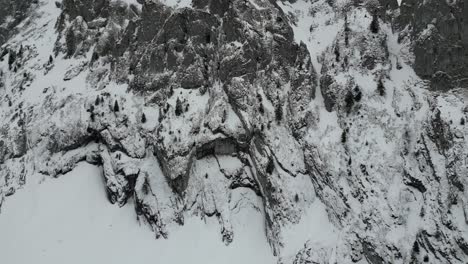 Fronalpstock-Schweiz-Glarus-Schweizer-Alpen-Langsam-Rotierenden-Blick-Auf-Die-Bergseite