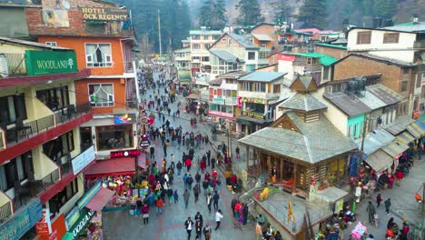 Aerial-view-Citi-of-Manali-Landscape,-Himachal-Pradesh,-India