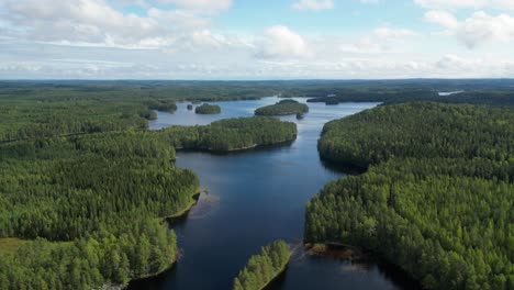 Belleza-Del-Báltico:-Vista-Desde-Un-Dron-De-Los-Lagos-Letones