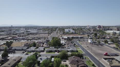 Drohne-Fliegt-In-Richtung-LDS-Mormonentempel-In-Mesa,-Arizona