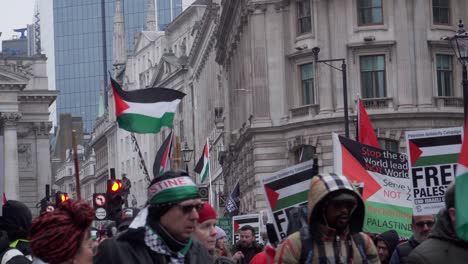 Large-Palestine-Flag-Flies-on-Street-at-Pro-Palestine-Protest