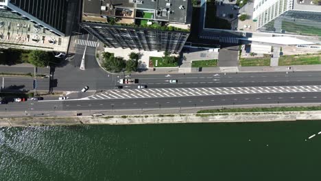 Riverside-street-along-Seine-River,-Paris-in-France