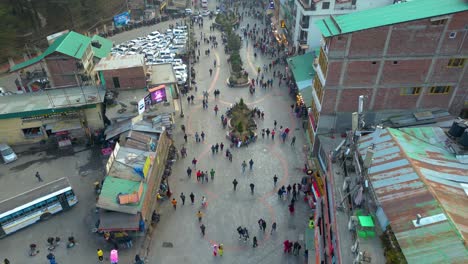 Aerial-view-Citi-of-Manali-Landscape,-Himachal-Pradesh,-India