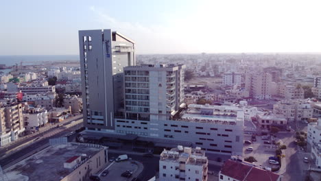 Gehobenes-Radisson-Blu-Hotel-In-Der-Stadt-Larnaca-Auf-Zypern