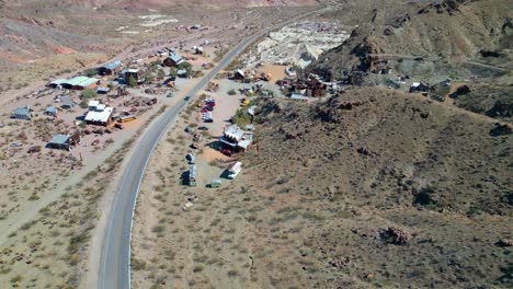 Ciudad-Fantasma-Del-Desierto-De-Nelson-En-Nevada,-EE.UU.---Toma-Aérea