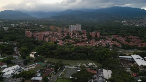 Aerial-Babilla-Lake-Ciudad-Jardin-Dolly-Forward-Cali-Colombia