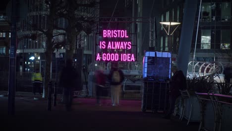 Bristol-Light-Festival-2024-Zeitraffer-Bristol-Ist-Immer-Eine-Gute-Idee-Installation-4k