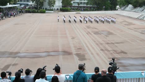 Miembros-De-La-Prensa-Cubren-La-Jornada-De-Puertas-Abiertas-Para-El-Día-De-La-Educación-Sobre-Seguridad-Nacional-En-La-Escuela-De-Policía-De-Hong-Kong-En-Hong-Kong,-China