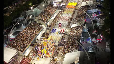 Desfile-De-Samba-En-Sao-Paulo-Brasil