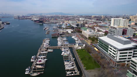 Oakland-City-Waterfront,-Aerial-View-of-Estuary,-Promenade