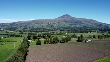 Aerial-Corazón-Volcano,-El-Chaupi-Parish