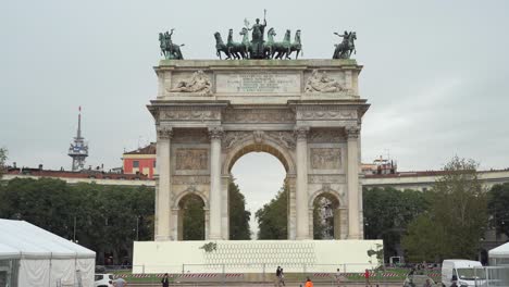 Porta-Sempione-gate-is-marked-by-a-landmark-triumphal-arch-called-Arco-della-Pace