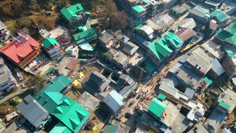 Aerial-view-Citi-of-Manali-Landscape,-Himachal-Pradesh,-India