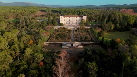 Autumn-at-Domaine-de-Restinclières,-Prades-le-Lez,-France---aerial