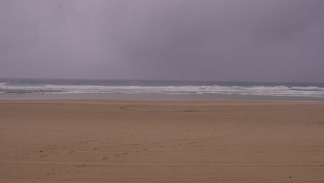 Empty-beaches-due-to-heavy-rain-and-bad-weather-at-Surfers-Paradise