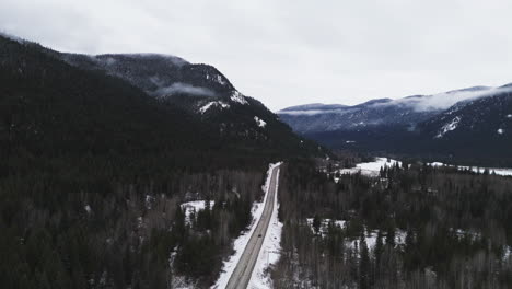 Cruising-the-Chilled-Veil-of-Kelowna-Rock-Creek