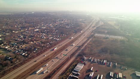 Foggy-day-in-South-Detroit-suburbs,-Michigan,-USA