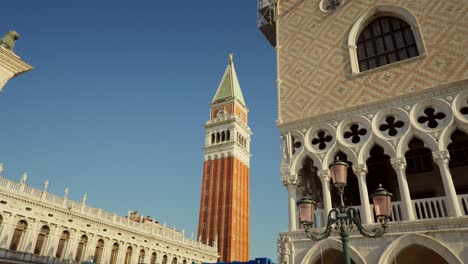 Markusturm,-Auf-Dem-Platz-Das-Berühmteste-Wahrzeichen-Der-Stadt-Venedig