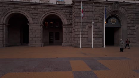 Panning-shot-of-the-entry-to-the-building-of-the-Council-of-Ministers