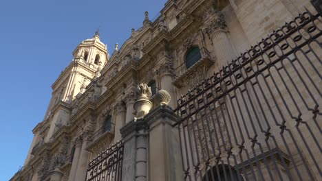 façade-of-the-Jaen-cathedral-with-the-tower-in-the-background