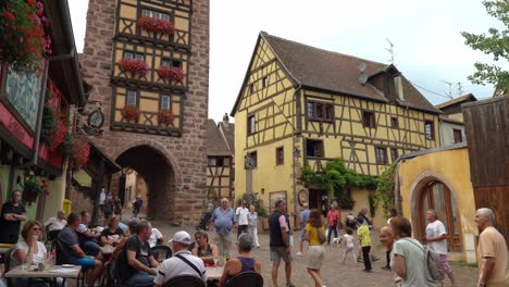 As-you-walk-along-Riquewihr,-you-can-discover-the-neo-classical-town-hall