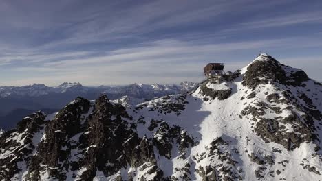 Aerial-of-mountain-scenery-in-Verbier,-Switzerland