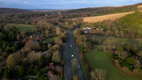 Time-lapse-De-Vista-Del-Cielo-Sobre-La-A24-En-Box-Hill