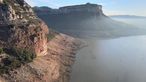 El-Pantano-De-Sau-Se-Queda-Sin-Agua-Por-Los-Problemas-De-Extrema-Sequedad-Y-Falta-De-Lluvias