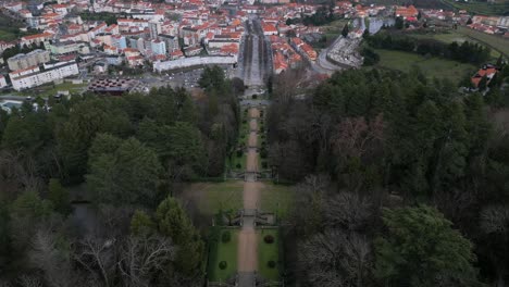 Blick-Auf-Die-Stadt-Lamego-Vom-Heiligtum-Unserer-Lieben-Frau,-Viseu,-Portugal