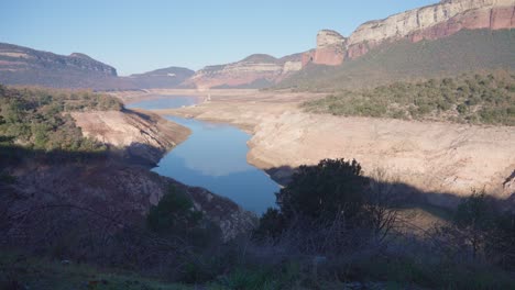 El-Pantano-De-Sau-Se-Queda-Sin-Agua-Por-Los-Problemas-De-Extrema-Sequedad-Y-Falta-De-Lluvias