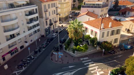 Timelapse-from-above-of-street-traffic-on-sunny-day-in-Antibes,-France